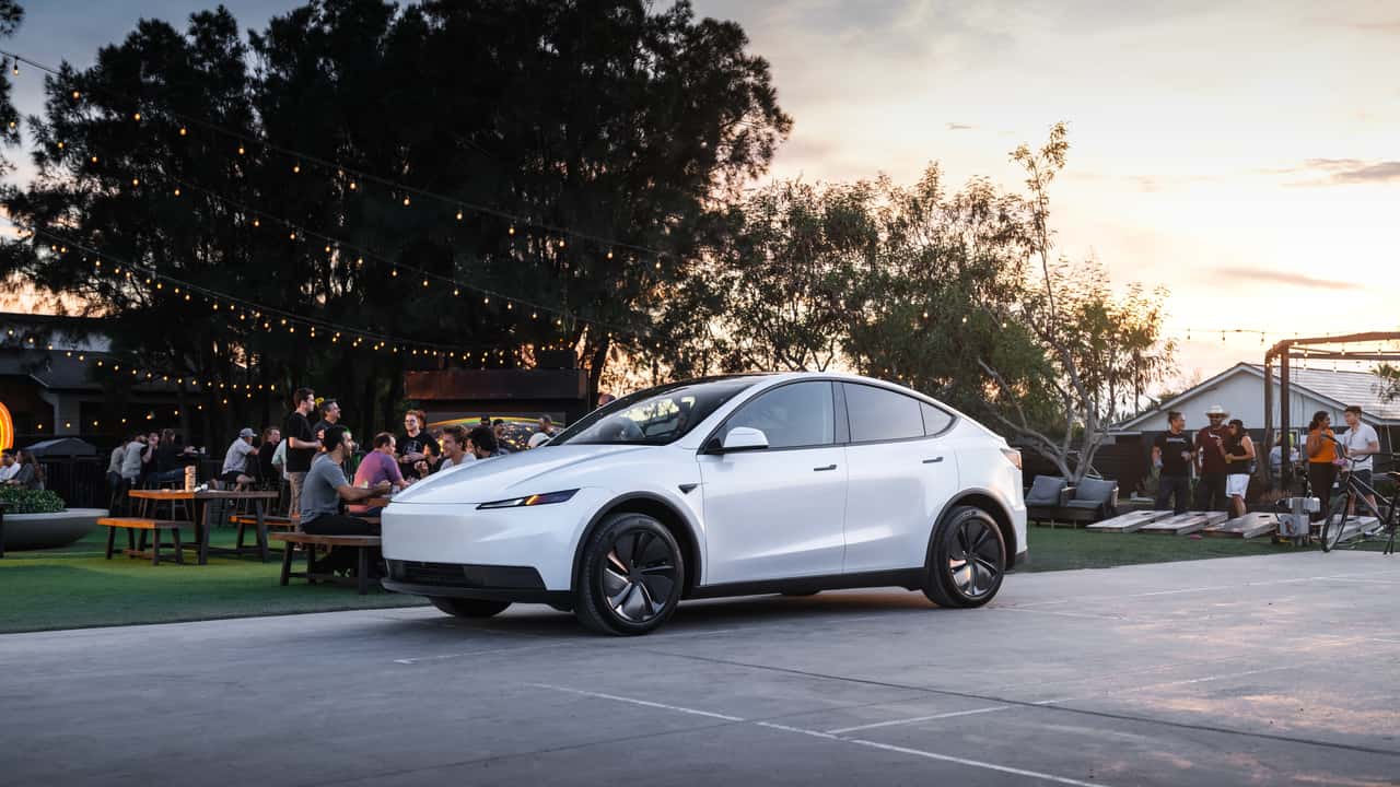 Tesla price cut announcement for Model Y and Model 3