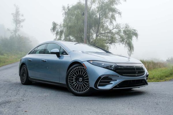 Mercedes EQS and EQE electric sedans return to American showrooms