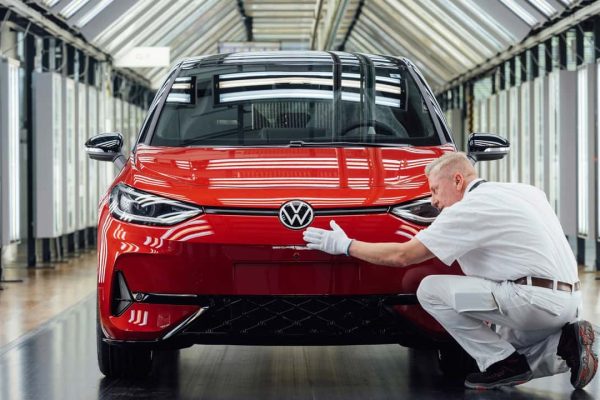 U.S. electric vehicle production compared with Germany