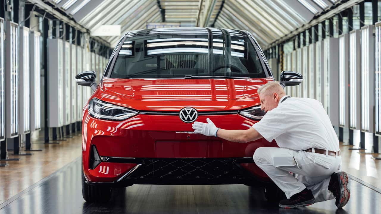 U.S. electric vehicle production compared with Germany