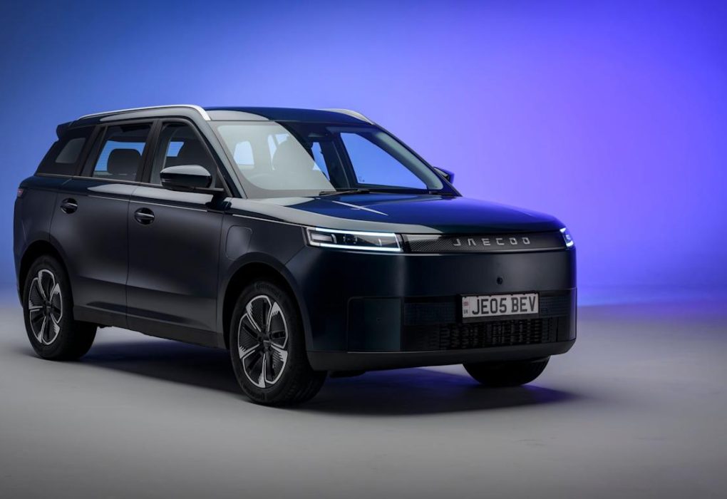 First shipment of Omoda 5 E5 electric SUVs arriving at a Canadian port.