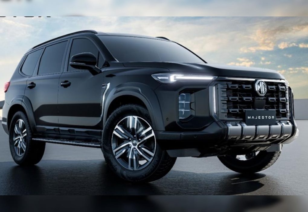 The aggressive front look of the new black MG Majestor SUV highlighting its massive gloss-black grille and vertical LED headlights.